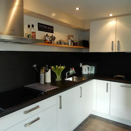 Holiday Sunset نوردفايكرهاوْت